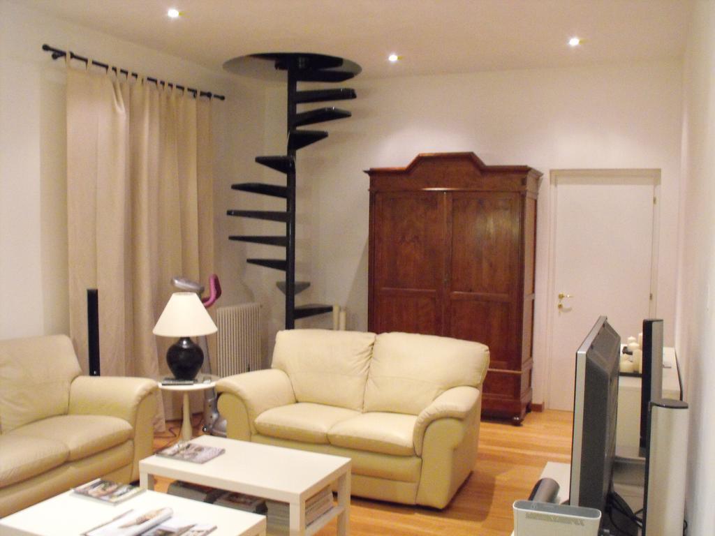 לינה וארוחת בוקר סנטו סטפאנו די מאגרה Il Casale Del Giglio מראה חיצוני תמונה
