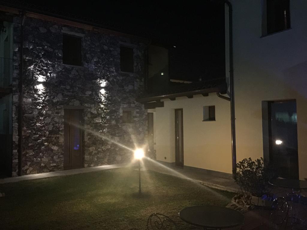 לינה וארוחת בוקר סנטו סטפאנו די מאגרה Il Casale Del Giglio מראה חיצוני תמונה