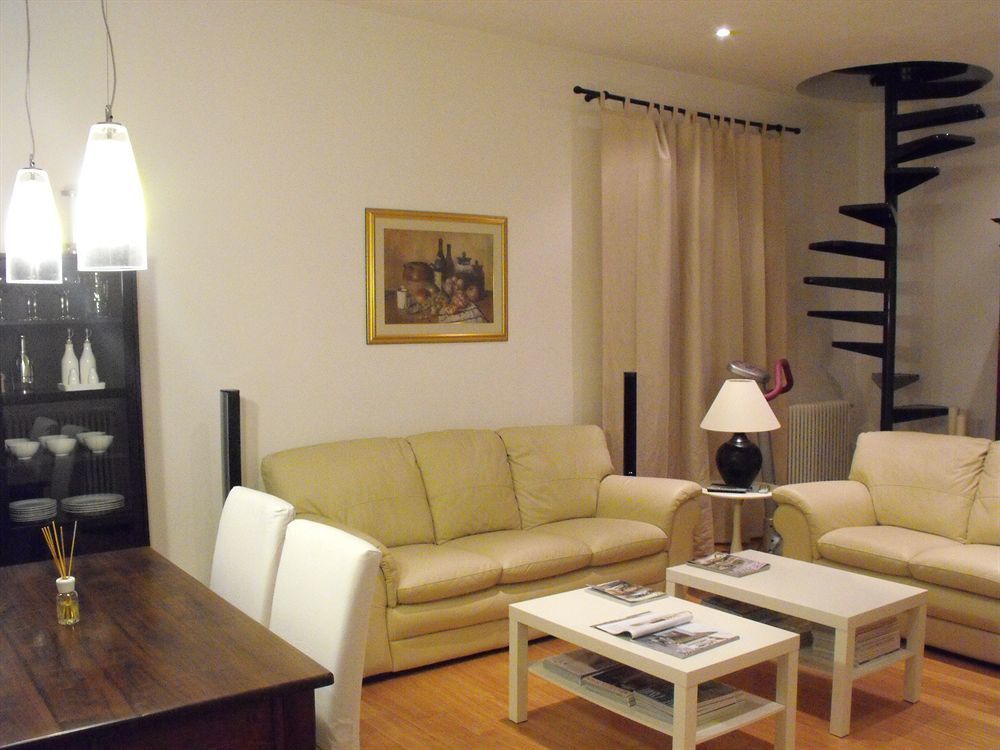 לינה וארוחת בוקר סנטו סטפאנו די מאגרה Il Casale Del Giglio מראה חיצוני תמונה